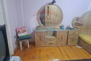 شقة للبيع 150 متر وابور المياه خطوات من ميدان زويل