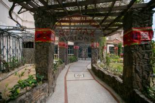 شقة للبيع 275 متر زيزينيا علي البحر مباشرة برج الصباح