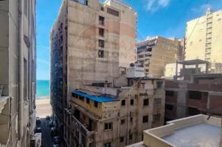 شقة للبيع 160 متر لوران خطوات من البحر