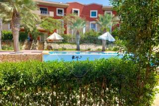 شالية ارضي بجاردن للبيع بانجلوز 80 متر 30 متر جاردن