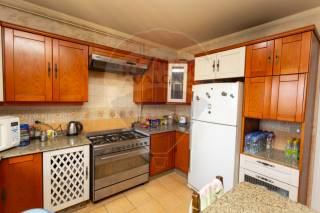 شقة للبيع 360 متر كفر عبده خطوات من ش ابو قير