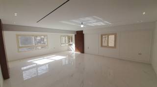 شقة للبيع في المهندسين 190م تشطيب حديث موقع مميز