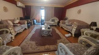 شقة للبيع في المهندسين 265م مسجلة تطل علي فيو رائع