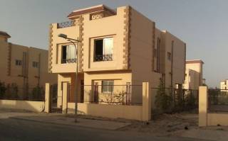 فيلا مستقلة بكمبوند بالم جاردنز الصحراوى للبيع