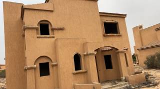 فيلا للبيع في كمبوند وادى النخيل طريق مصر اسكندرية