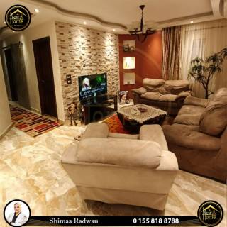 شقة للبيع 140 متر جليم خطوات من شارع ابو قير