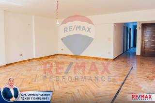 شقه 200 متر للايجار رشدى شارع ابو قير