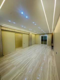 للبيع اميز شقة180متر وجهه دور ثالث مميزجدا رئيسي