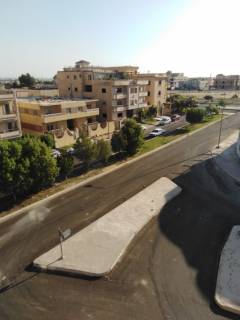 روف للبيع في الحي الرابع العبور
