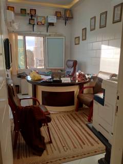 مكتب اداري للبيع