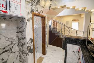 فيلا ستاندالوان للبيع بيرلا مارينا 330 م