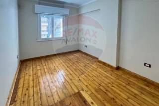 شقة للايجار 140 متر سابا باشا علي الترام مباشر