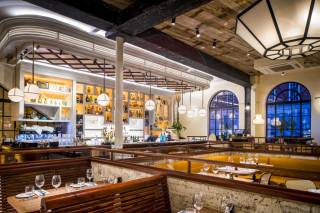 محل للبيع 135 متر جليم علي الترام مباشرة