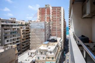 شقة للبيع 125 متر ميامي خطوات من البحر