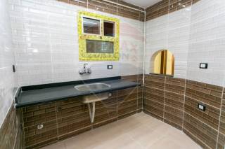 شقة للبيع 135 متر العصافرة علي البحر مباشرة