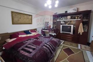 شقة للبيع 240 متر سابا باشا ش الصابونجي