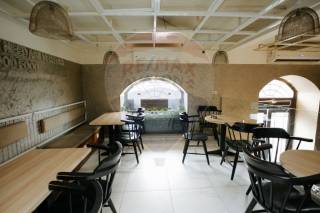 محل ميزان للبيع 190 متر 130 متر الازاريطة ش سوتر الرئيسي