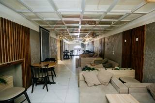 محل للايجار 320 متر الازاريطة ش سوتر الرئيسي