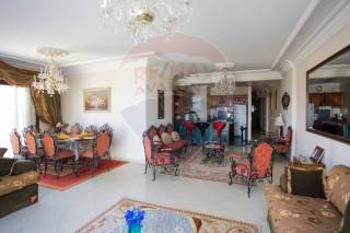 بنتهاوس للبيع 400 متر السرايا على البحر مباشرة