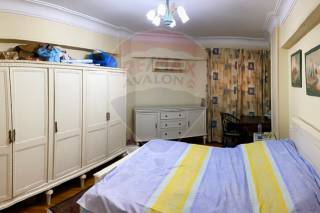 شقة للايجار 250 متر جناكليس ش أبو قير مباشر