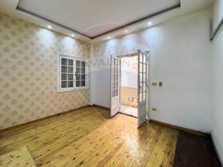 شقة للإيجار 160 متر زيزينيا