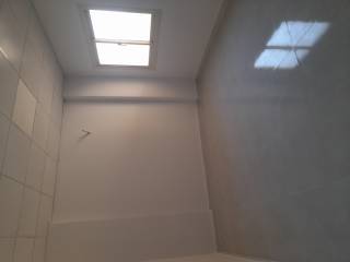 شقه للايجار في حي الفيروز خلف مول العرب مباشره