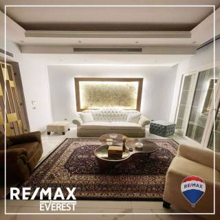 للبيع فيلا 330م كمباوند براند أمام ميدان جهينة