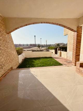 فيلا للبيع تقسيط بقرية جامعة القاهره الساحل