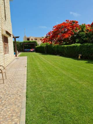 فيلا مودرن في مارينا 6 للايجار بحمام سباحه خاص