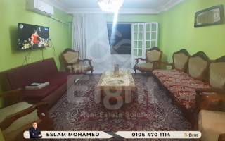 شقة للإيجار المفروش مكيفة 95 متر ميامي ش صلاح الدين