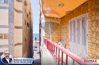 شقة 125 متر مرخصة للبيع بسبورتنج تاني نمره من البحر