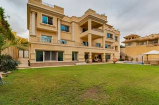 فيلا داخل منتجع بمدينه 6 أكتوبر مينا جاردنز سيتي