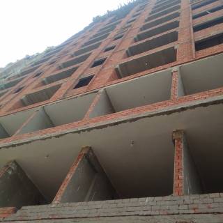 شقق للبيع في النزهه 2 جسر السويس جانبي من شارع 27