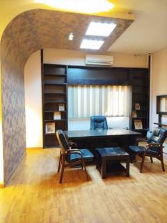 مكتب للايجار مجهز مفروش بالكامل بالهرم