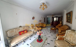 شقة للايجار 150م كليوباترا خطوات من شارع بورسعيد و البحر