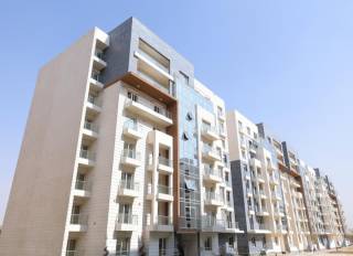 شقه 3 غرف استلام فوري في R7 بالعاصمة الاداريه