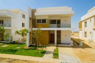 شقة 155م للبيع بمقدم 1300000 في ماونتن ڤيو