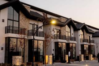 فيلا 4 غرف استلام فوري في التجمع الخامس