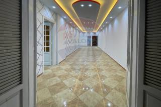 شقة للبيع 200 متر العصافرة خطوات من البحر