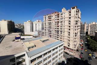 شقة للايجار 150 متر سموحة متفرع من ش فوزي معاذ