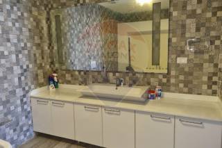 شقة للبيع 177 متر كامب شيزار علي البحر