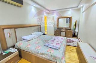 شقة للبيع 200 متر بولكلي بين ش أبو قير والترام