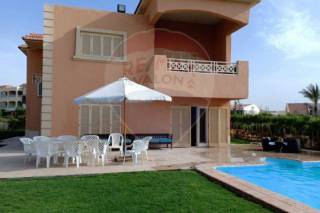 فيلا ستاند الون للبيع مارينا جاردنز 1000 متر