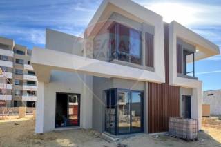 توين هاوس للبيع بالم هيلز العلمين 248 م