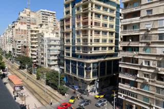 شقة للبيع 205 متر رشدي علي الترام مباشرة