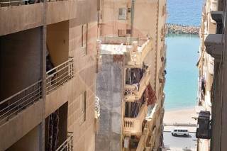 شقة للبيع 150 متر السرايا ثالث نمرة من البحر