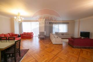 شقة للبيع 334 متر كفر عبده بجوار British council