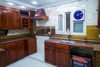 شقة للايجار 220 متر لوران ش عبد السلام عارف