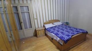 شقة للإيجار بدون فرش في المهندسين 140م عمارة عائ