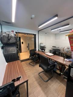 مكتب فاخر 92 متر للإيجار في بارك ستريت